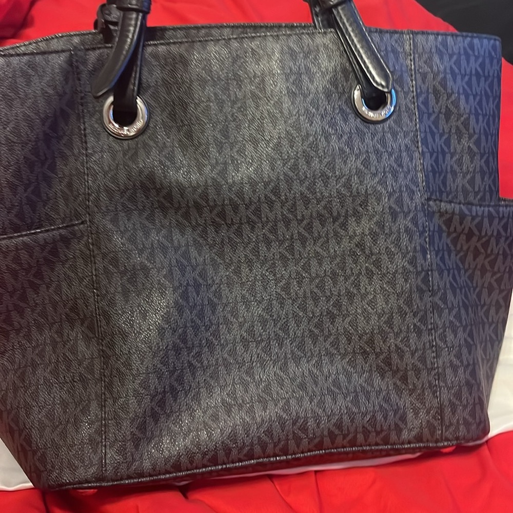 Micheal Kors large jet set tote bag - Picture 3 of 10